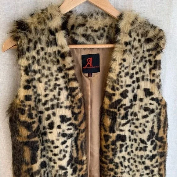 Oversized Faux Fur‎ Soft Animal Print Vest Womens XS Cheetah Adrienne Landau - Picture 3 of 16
